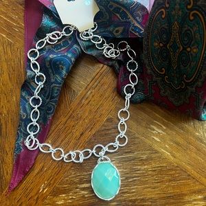 Beautiful Silver and turquoise necklace.